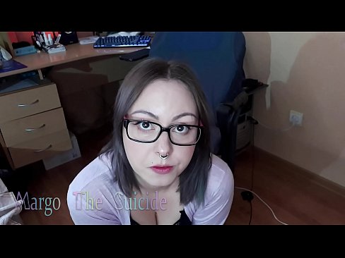 ❤️ Merch Sexy gyda Sbectol Yn Sugno Dildo'n Ddwfn ar y Camera ❤ Fideo porn ar cy.verhentai.ru ❌